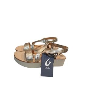 Olukai Bubbly/Sand Strappy Platform Sandal Women's Metallic Gold Color Size 6W